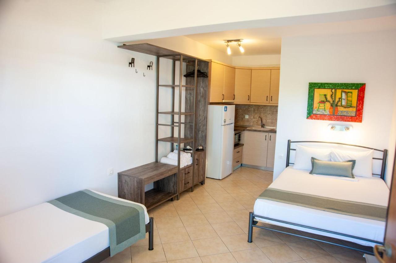 Alexandros Hotel Apartments Vourvourou Bagian luar foto