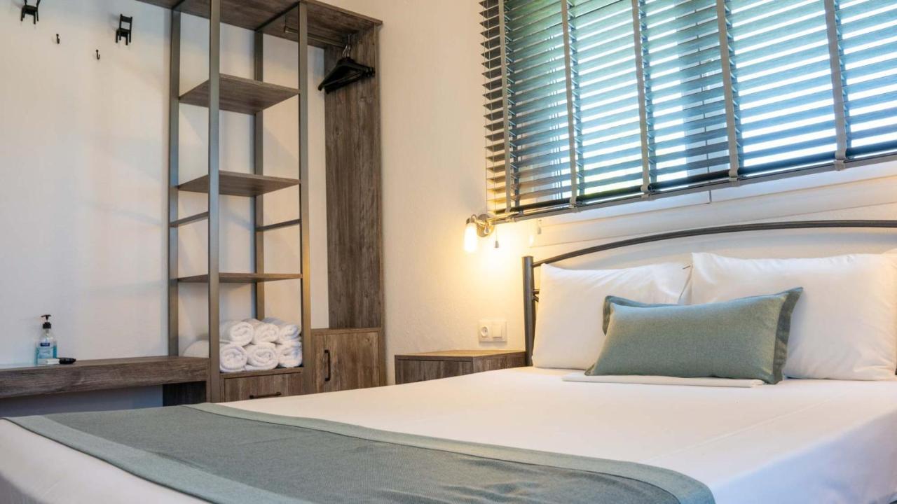 Alexandros Hotel Apartments Vourvourou Bagian luar foto