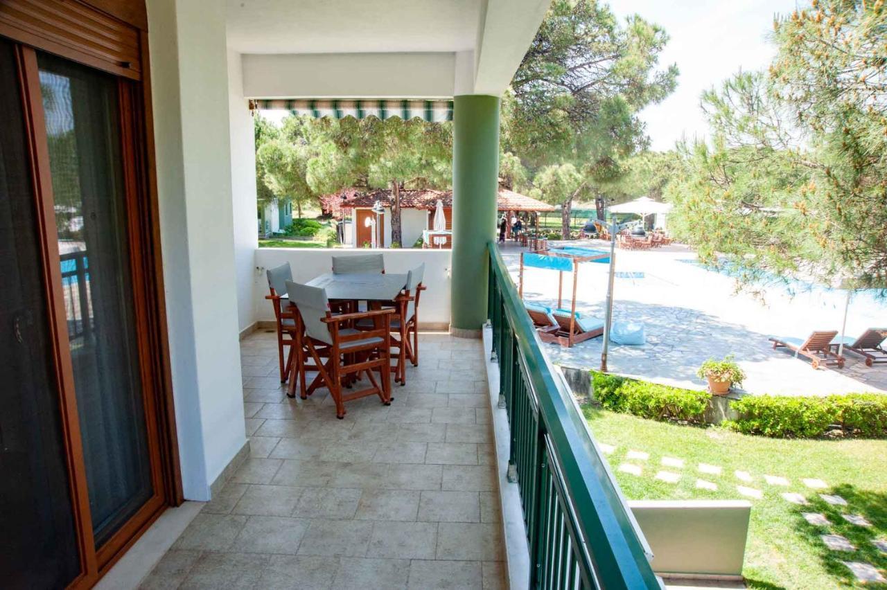 Alexandros Hotel Apartments Vourvourou Bagian luar foto