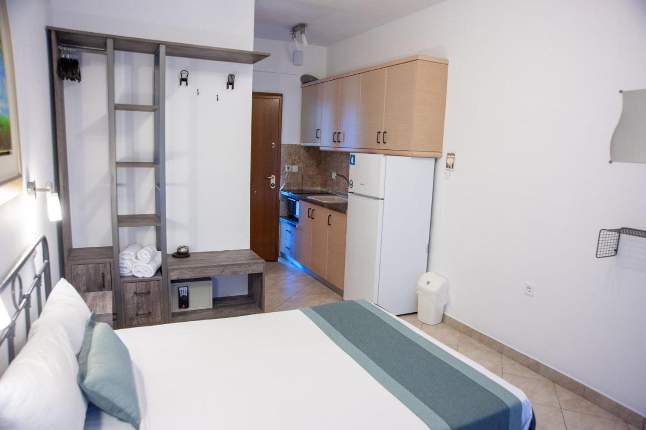Alexandros Hotel Apartments Vourvourou Bagian luar foto
