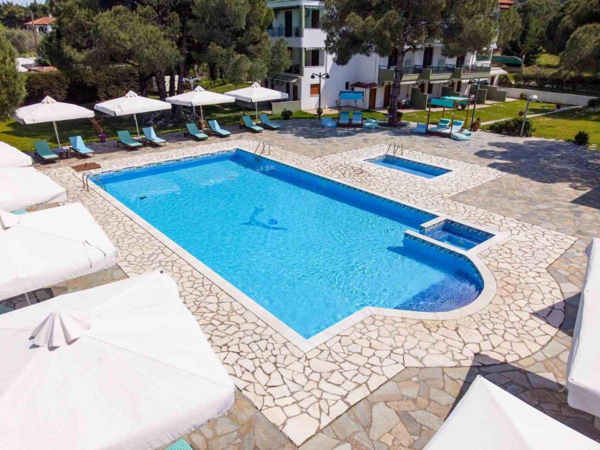 Alexandros Hotel Apartments Vourvourou Bagian luar foto
