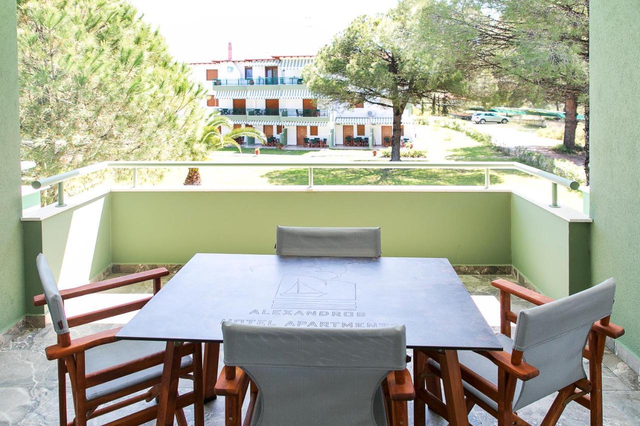 Alexandros Hotel Apartments Vourvourou Bagian luar foto