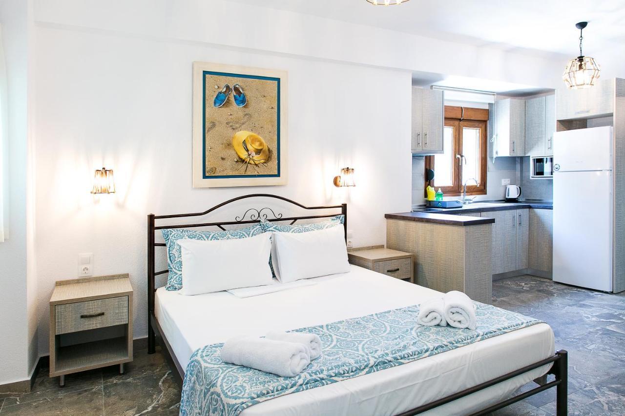Alexandros Hotel Apartments Vourvourou Bagian luar foto